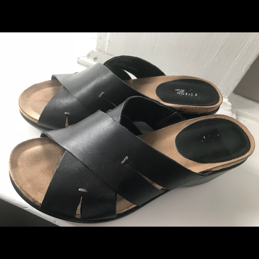 Bass leather sandal black size 7
